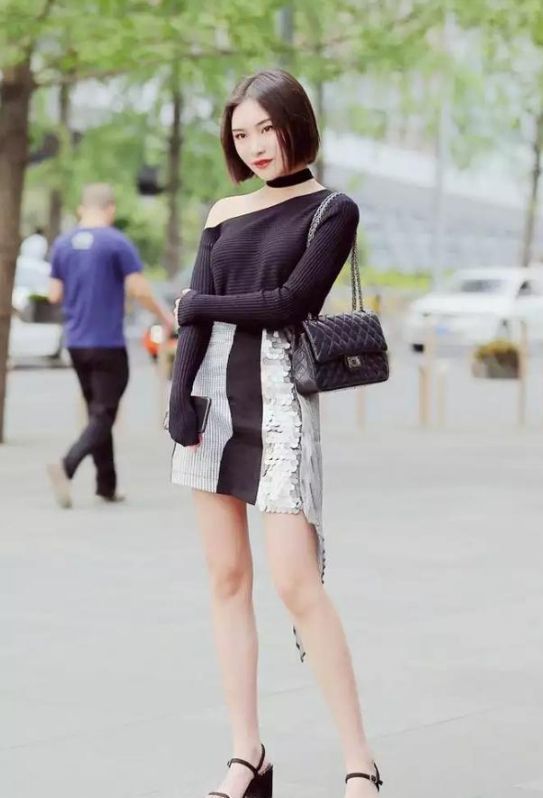 街拍:小姐姐时尚美搭,告诉你大长腿就这么穿,时尚优雅