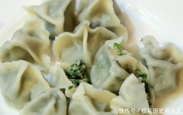 湿气就怕这菜,遇见就买,用来包饺子,比韭菜馅还香,湿气不见了