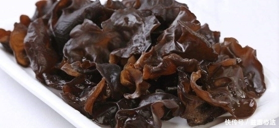 木耳和此物一起煮，能補氣養血，緩解失眠，頭發悄悄變黑哦