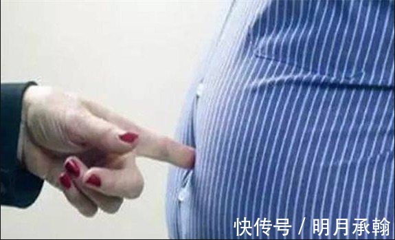 消化草|便秘的人一周没拉大便，他的大便都跑去哪了