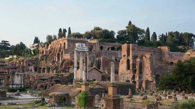 考古|最早的拉丁文字,刻在古罗马金胸针之上,上面的名言对我们有启迪
