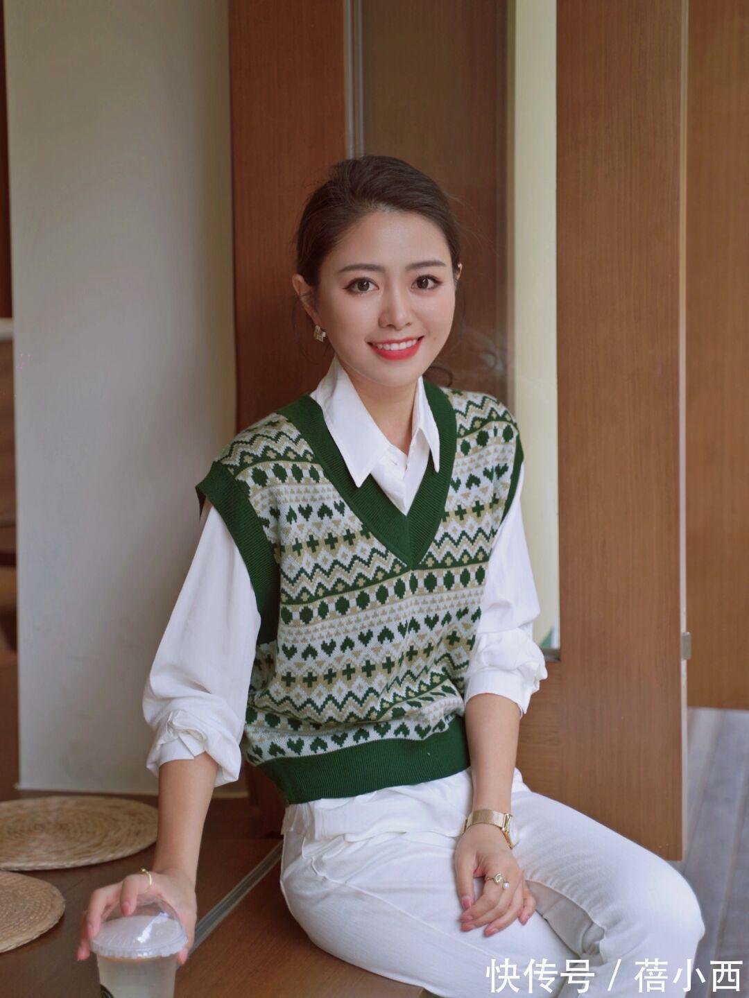 蕾丝 成熟女人的毛衣穿搭示范来了,搭配半身裙、裤子,体面高级显气质