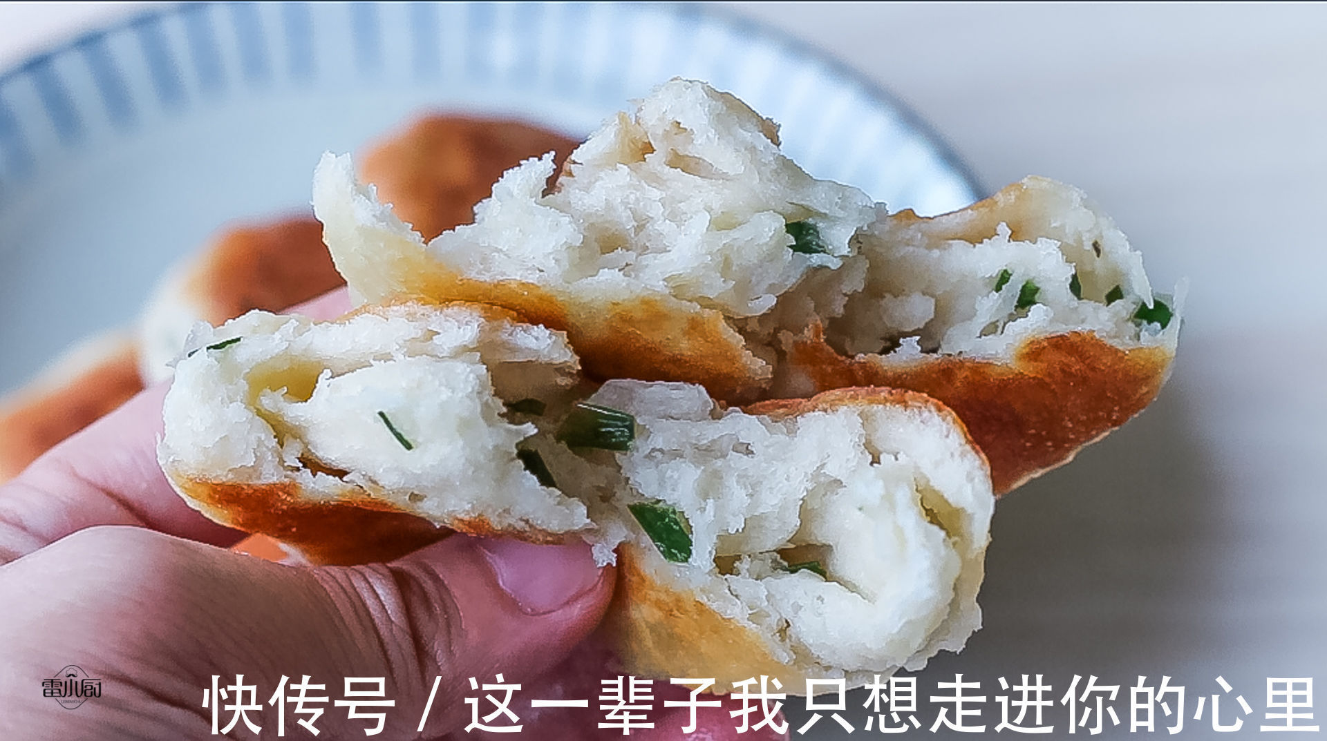 懒人早餐饼|懒人早餐饼,不用揉面,筷子搅一搅,做出来的饼比面包还松软