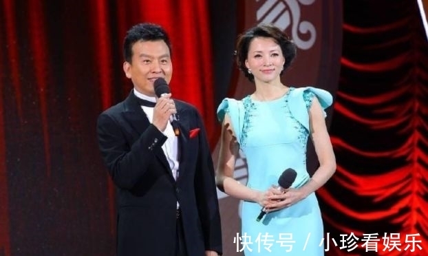 求婚|曾6次主持央視春晚,3次向董卿求婚獲董母大力支持,55歲終于當(dāng)?shù)?
onload=