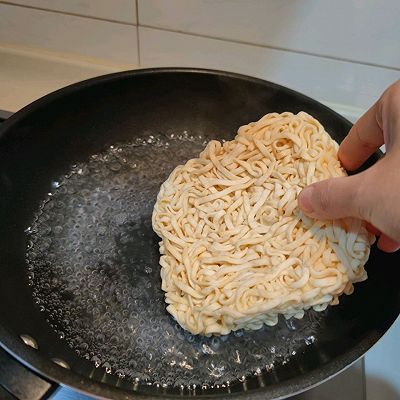 金汤花胶鸡火锅面