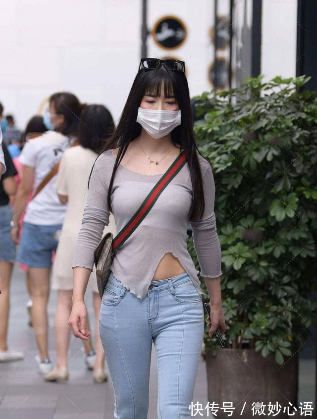 年轻人 年轻人喜欢的拖地裤,你还没有吗来get同款穿搭吧!