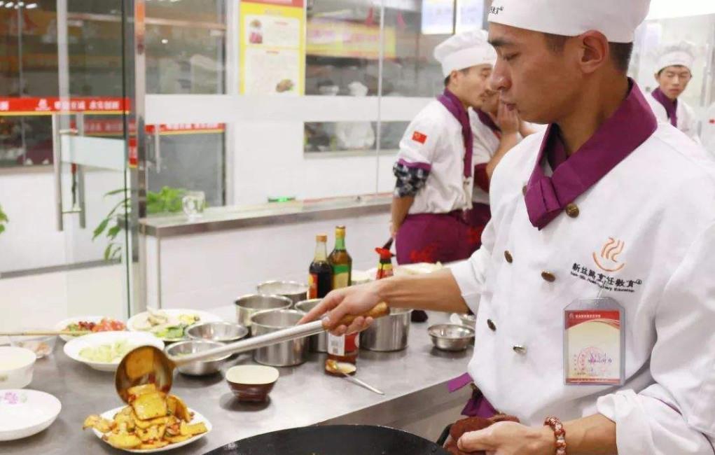 饭店厨师不洗这类菜,却很少告诉顾客,老板洗了就亏大了