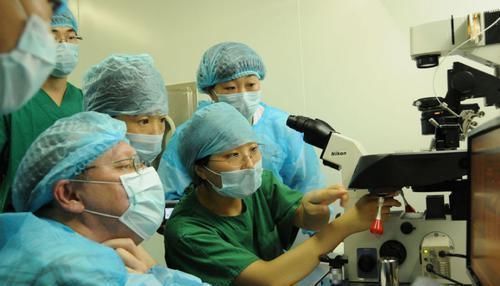 受孕|31年前，国内首例“试管婴儿”出生，如今她和“正常人”有差别吗