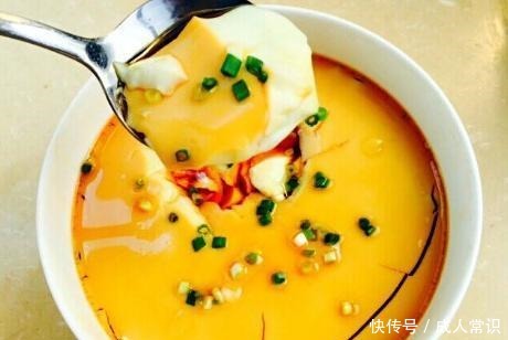 蒸鸡蛋羹,想要嫩滑无蜂窝有技巧掌握1点,蛋羹嫩滑如果冻!