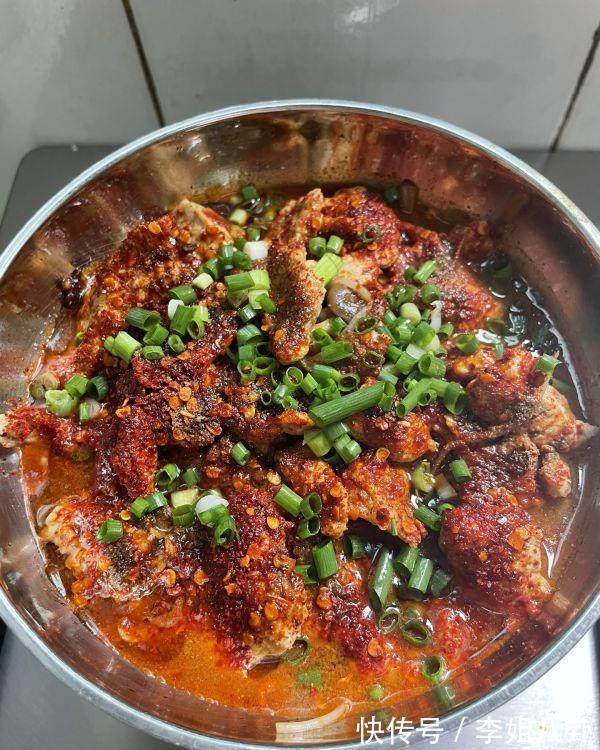 做法|水煮肉片的家常做法,肉片滑嫩,入口即化,隔三差五就吃一顿