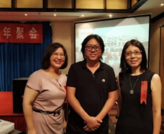 照片|当年让高晓松写下《同桌的你》的女同桌,到底有多漂亮?看了照片被惊艳到了