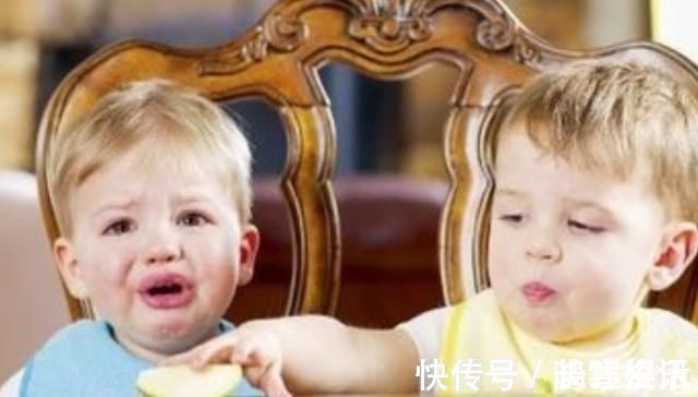 二宝|在两个孩子的家庭里,一般二宝比大宝聪明,可能是这几个原因