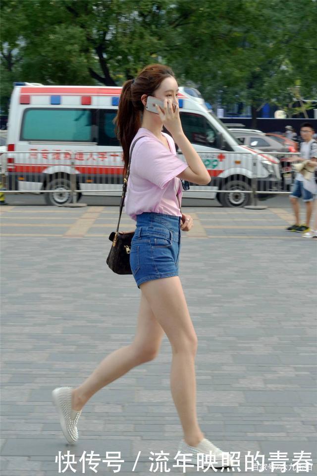 短裤搭配多是都是牛仔款式,也有其他风格,你愿意尝试一下么