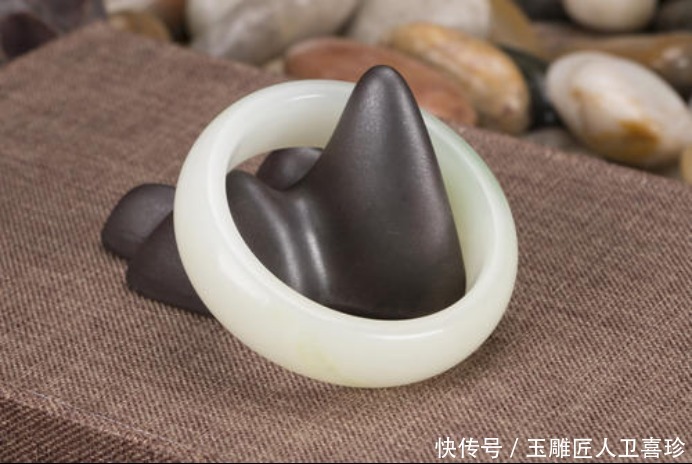 不算|羊脂玉不算顶级,这匹“玉中黑马”悄然看涨!