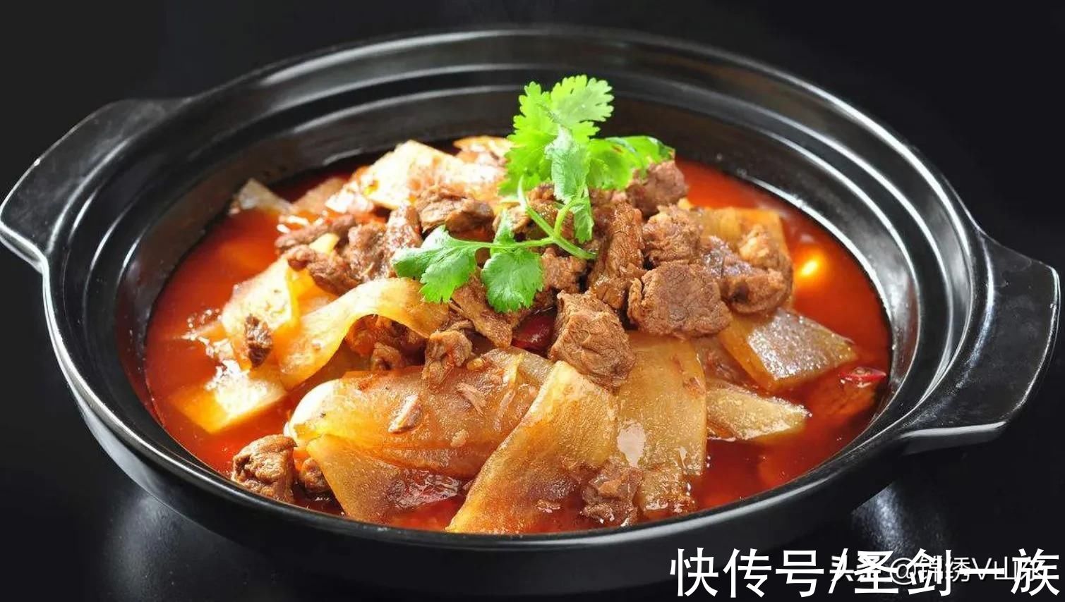 再有几天就大雪，多吃几种养胃菜，寓意家人平安顺遂，日子红又火