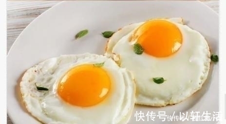 平底锅|当厨师的叔叔告诉我，餐厅用一个鸡蛋就能煎10个荷包蛋，太坑人