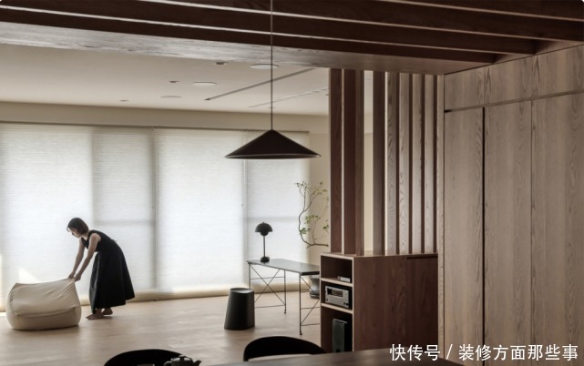 投影仪|看完他家160㎡极简风 ，心中好看的标准又被刷新了