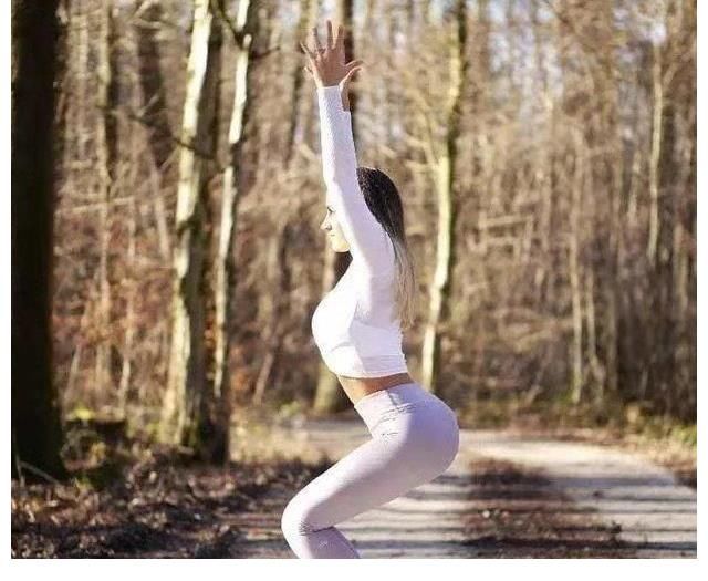 背部|推荐4套简单的流瑜伽序列，有效增强力量和灵活性！