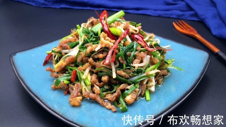 青笋|美食推荐水煮牛肉，金针菇小炒，爆炒小肉丝，胡萝卜炒西兰花