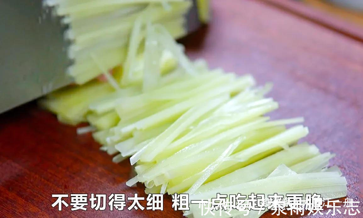 爽口|春季要多吃莴笋，教你个新做法，脆嫩爽口，简单又下饭