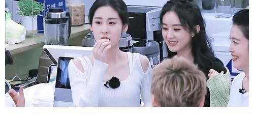 中餐厅丁真个人资料做菜上手快 辣妈赵丽颖回归全员开心