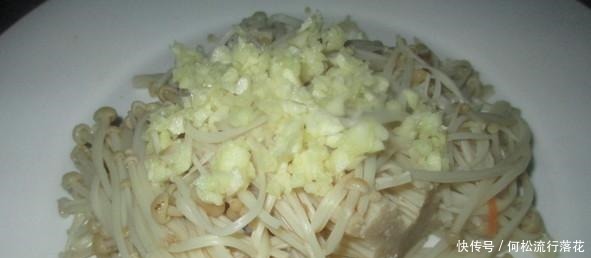 这道菜被称为纯天然“脑黄金”，锌能促进发育，孩子常吃脑