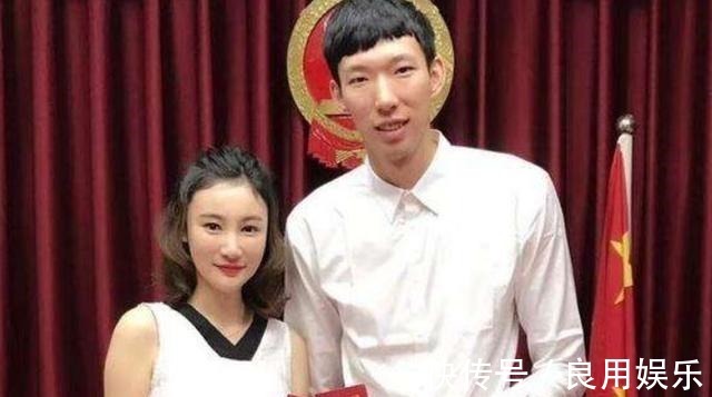 篮球运动员|姚明的老婆，易建联的老婆，周琦的老婆，颜值天差地别