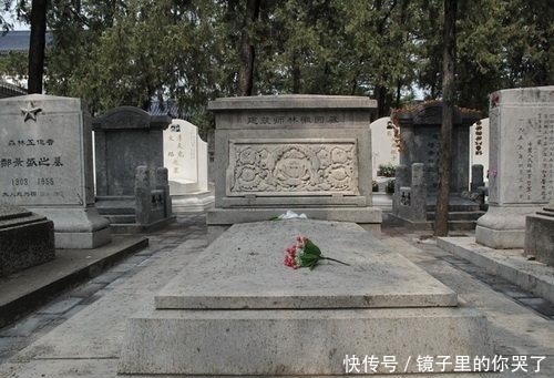 林徽因的墓碑被砸,有人提出修缮,她儿子梁丛诫为何不愿意修复?