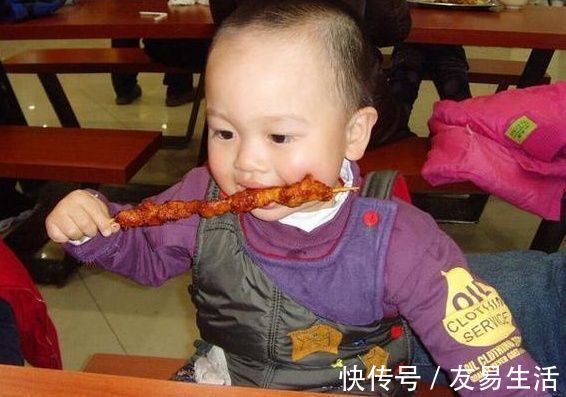 米饭|不要再给孩子吃“2种饭”了,会给肠胃增加负担,影响孩子发育