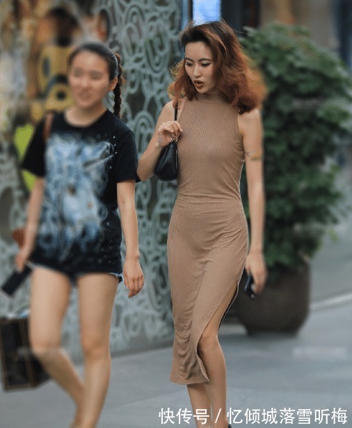 气质 为了彰显贵妇的气质,在鞋跟上面镀层“银”,一般的男人不敢靠近