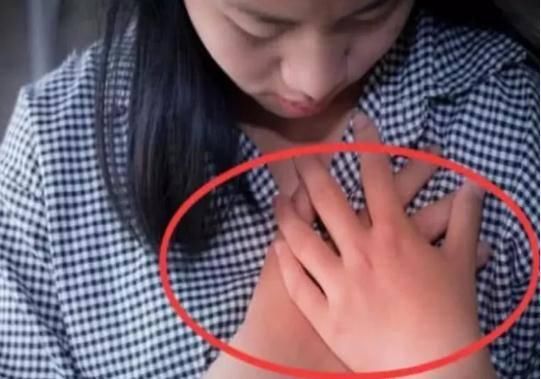 “乳腺癌”早期不疼不痒，身体会有“3个异常”出现，只要细心就能发现