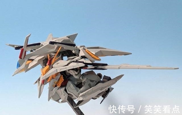 零件|机动战士高达，搭载大白鹅飞行装备的柯西高达模型