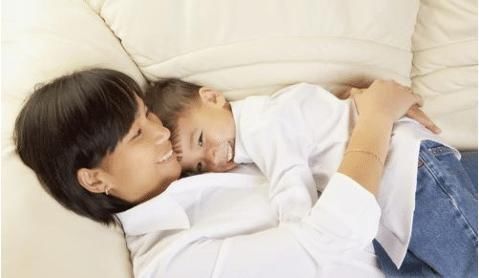 孩子|男孩出现这2个缺点，父母不需要“严厉管”，说明将来孩子有出息