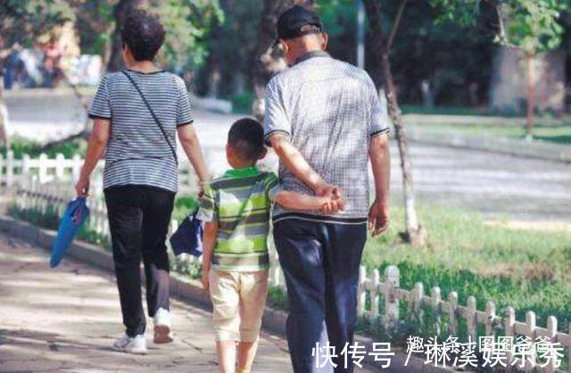 生长发育|4岁男童身高126cm,只因爷爷教的这个消食习惯,建议家长学习一下