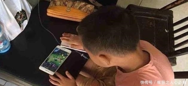 儿子|儿子为买“玛莎拉蒂”,花光妈妈全部积蓄,宝妈家里就剩100块