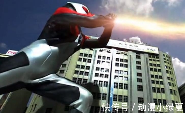 圆谷|同样是没有版权的作品,千禧·奥特曼令人倍感惋惜,蓝弧奥已然成过街老鼠