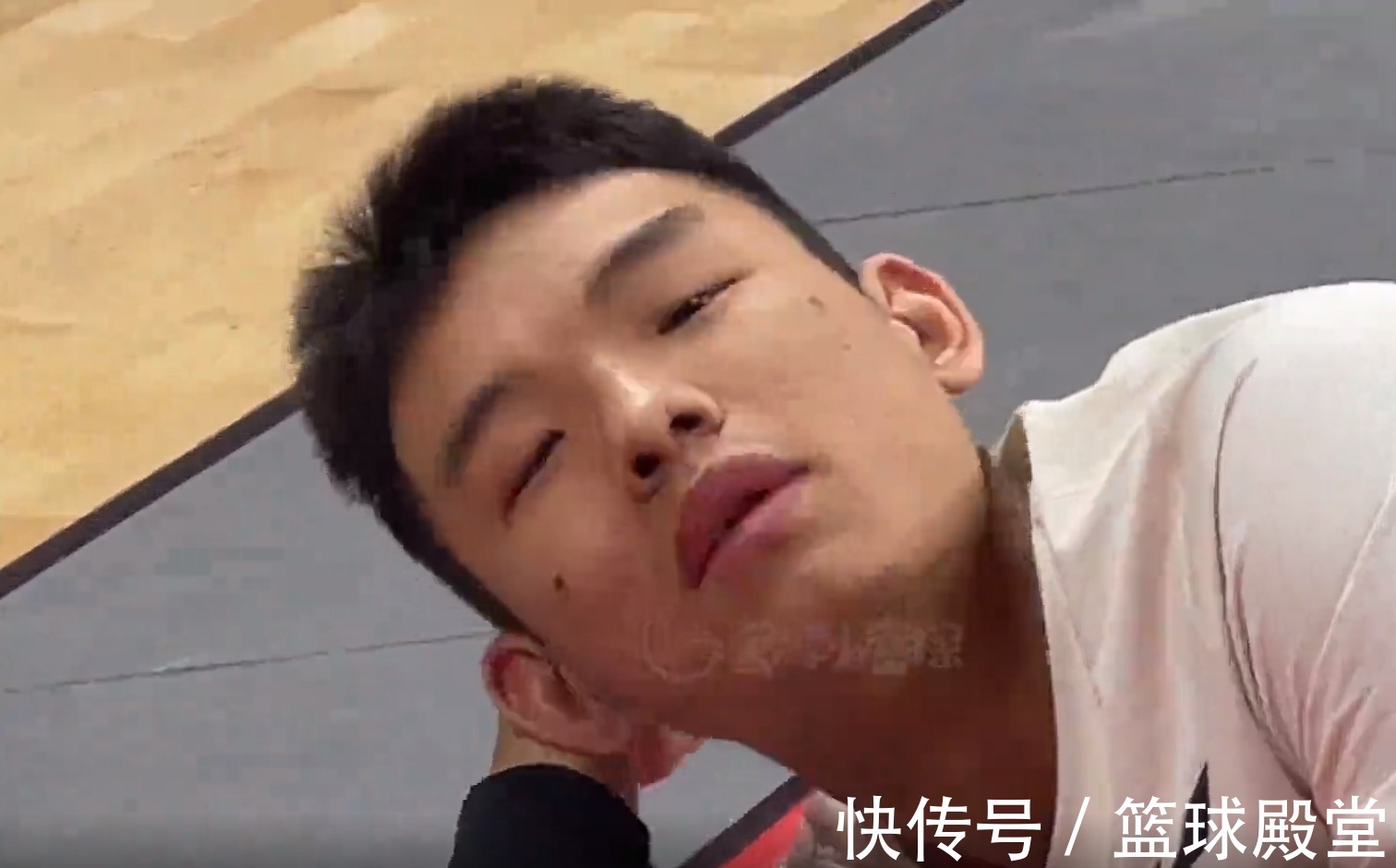 专访|粤苏赛前趣事!汤杰球童,刘权标送吻,威姆斯徐杰热舞,杜锋专访