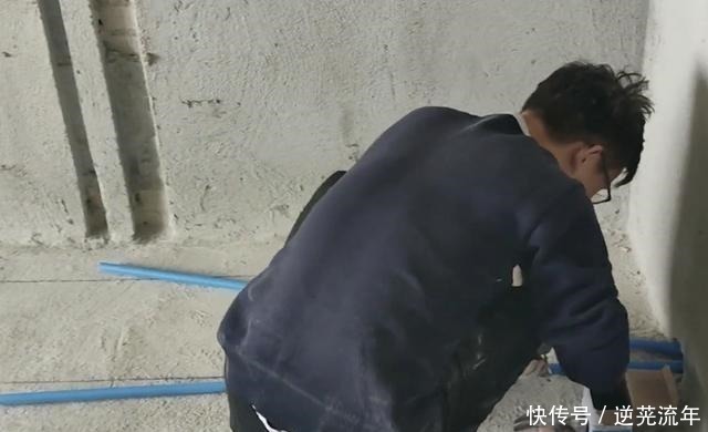 水管|水电装修“走地”还是“走顶”30年老工长直言,选错等于毁了房!