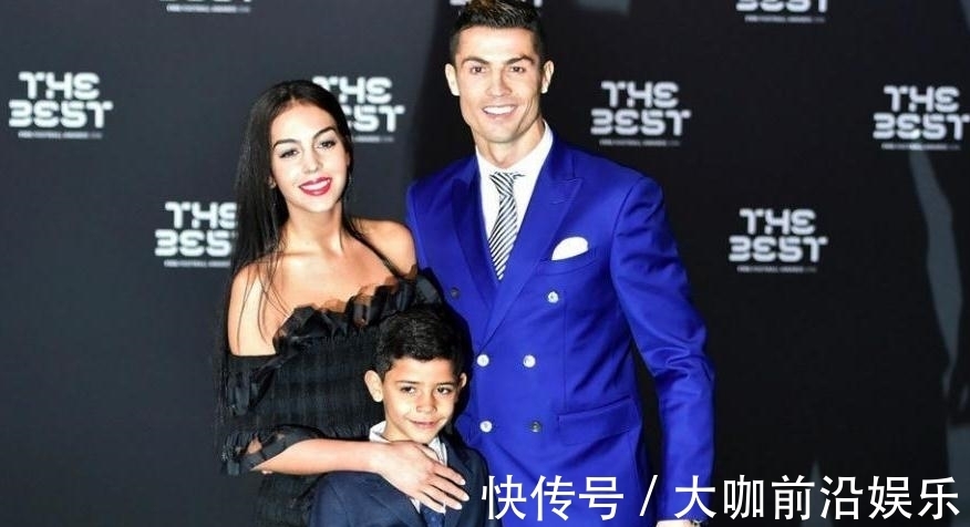 梅尔切|4个私生子又添双胞胎!私生活混乱的C罗,终于下场开撕梅西了?