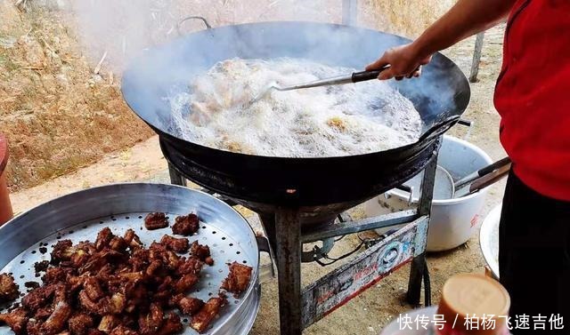  波社|充满乡土气息的婚宴，大块吃肉，大碗喝酒，太过瘾了