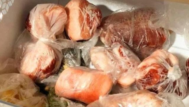 千万别|冰箱里的冷冻肉,千万别泡水解冻学会这样做,跟刚买的一样新鲜