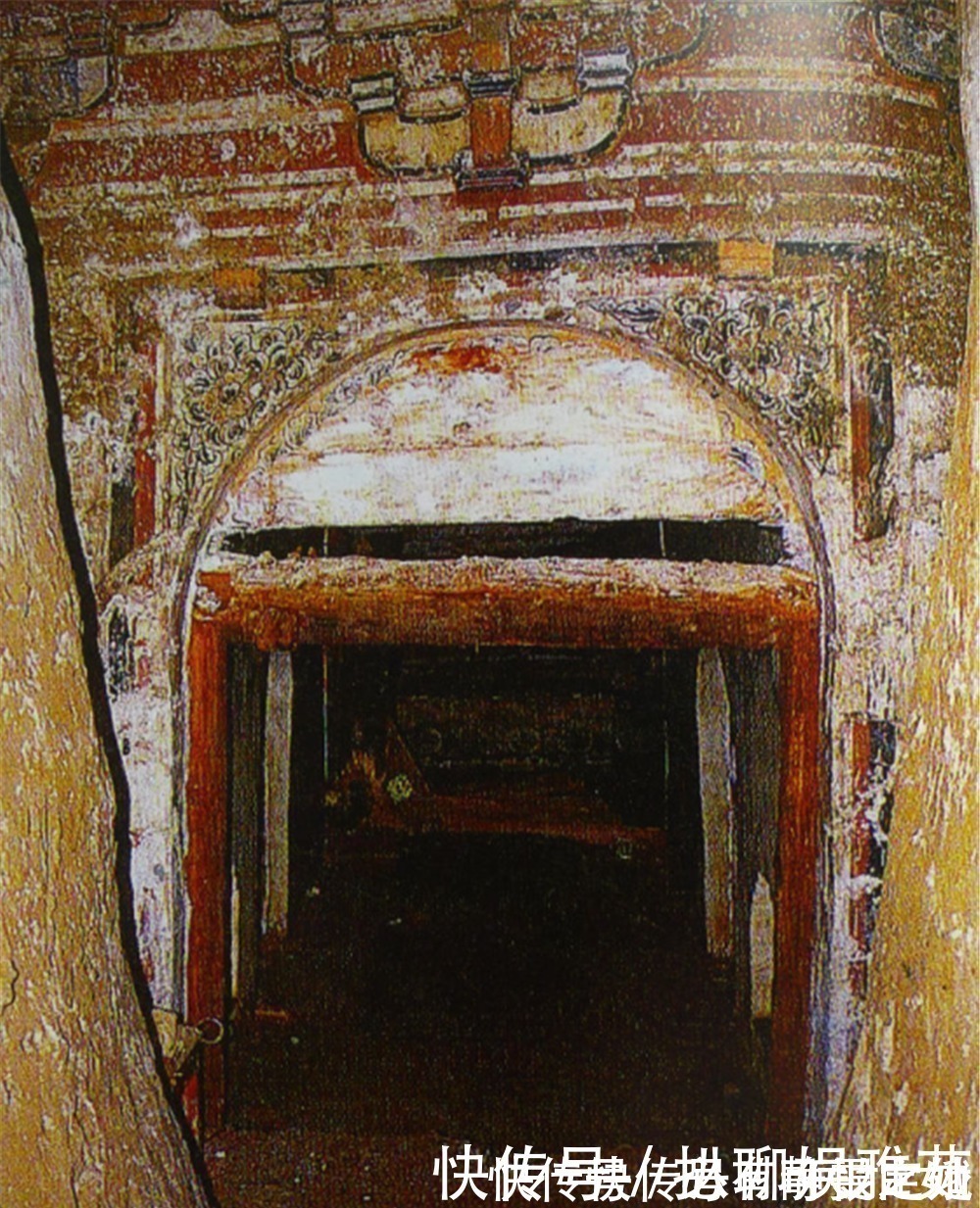 盗墓笔记&内蒙发现千年古墓,墓室里满堂的金玉财宝,专家:价值堪比皇陵