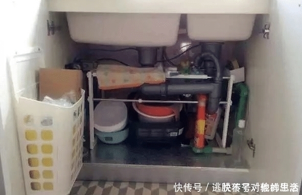 小推车|等我买了房，厨房也要学她家这样设计，不到6㎡，收纳却很完美！!