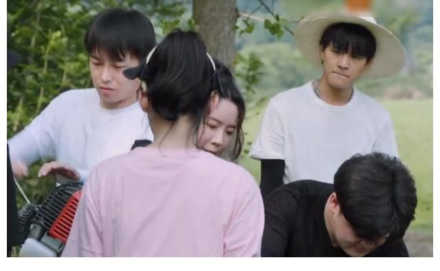 嘉宾|《向往5》快播完了,地还没种完,节目组的操作堪称“教科书”