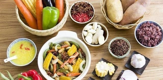 养生|六十岁、七十岁、八十岁以上的老人该如何养生，你知道吗