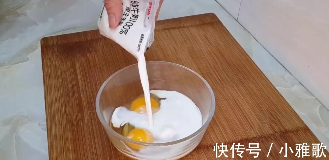 面粉|面粉还能这样做, 不用一滴水, 比面包火烧都好吃, 老婆3个不够吃