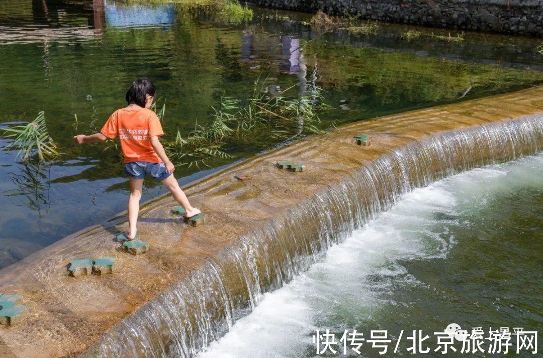 居庸关|这个风景秀美的村庄，溪流叠水，野花遍地，现在去正好~