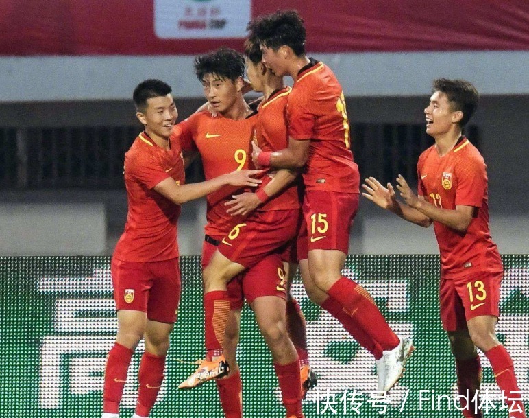 男足|国足痛定思痛怒添十队员,足协下决心整顿男足,李霄鹏时间不多了