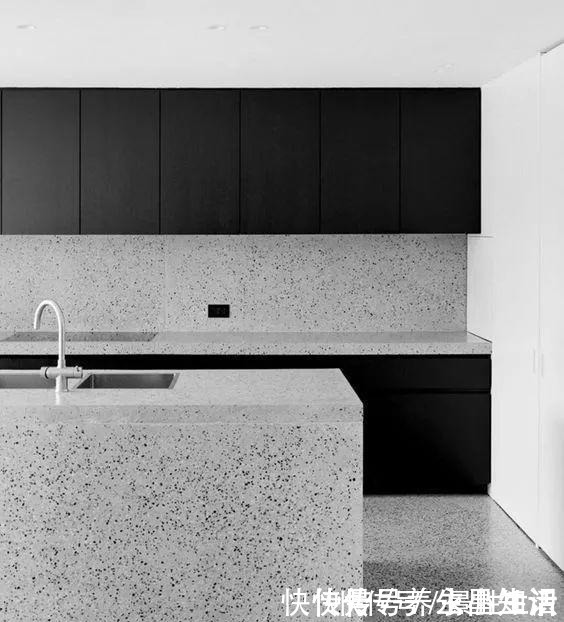 铺设|兜兜转转,曾被淘汰的水磨石,如今又火了,这独特性谁也代替不了!