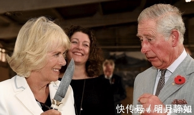 查尔斯#查尔斯胖手上的3枚戒指:1枚代表身份,另外2枚婚戒藏了啥故事